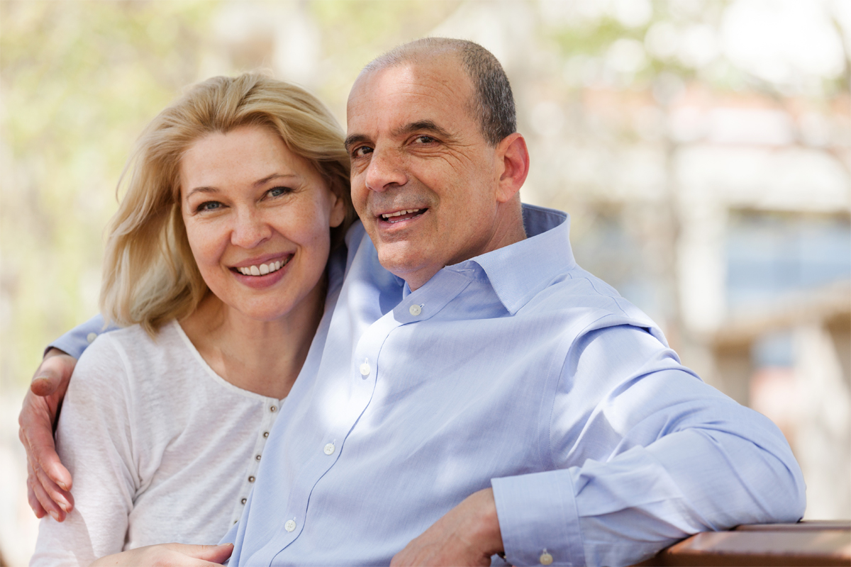 Navigating the Journey to Perfect Oral Health with Dental Implants